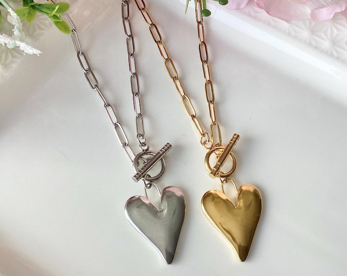 Stainless steel paperclip chain necklace with front clasp and large heart