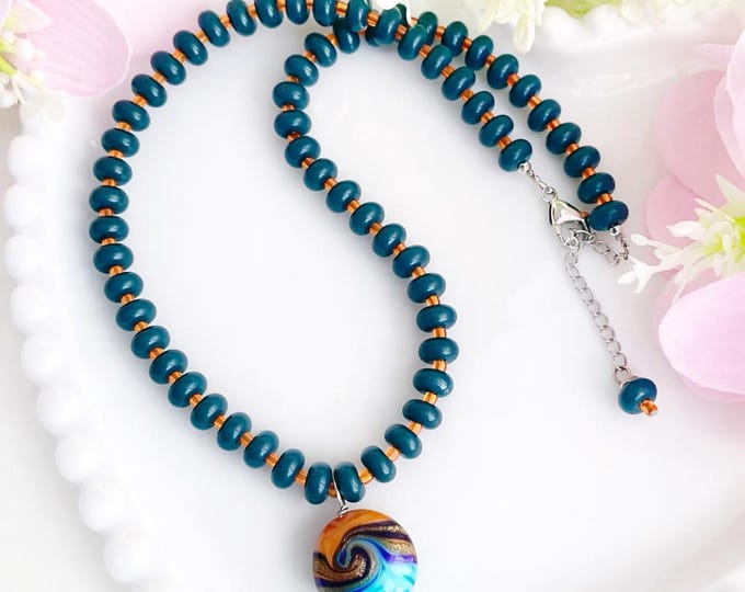 Collier sous l’océan