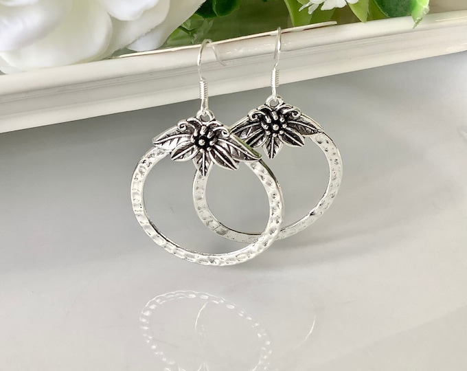 Flower hoop earrings in 925 sterling silver,