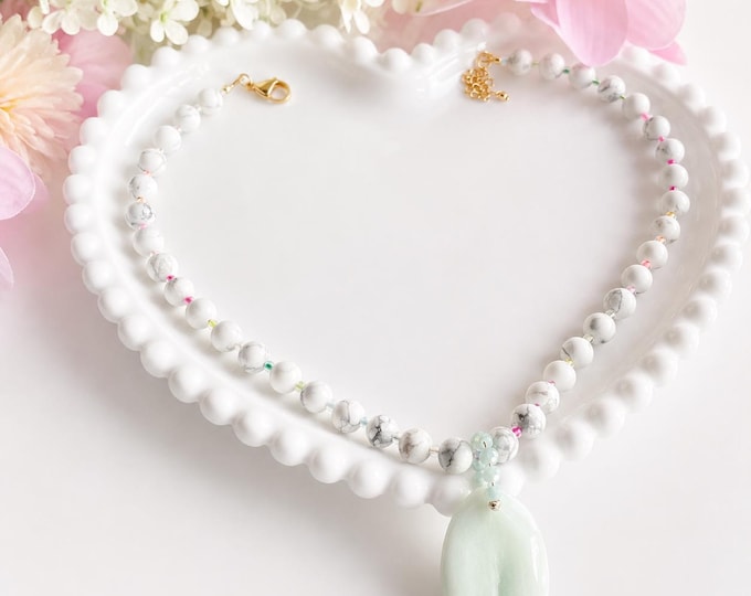 Collier howlite avec pendentif amazonite