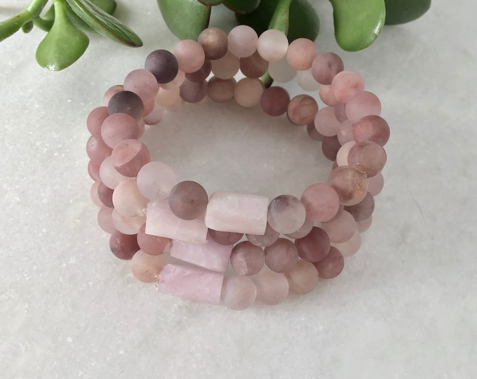 Bracelet quartz rouge mat et pierre tube kunzite