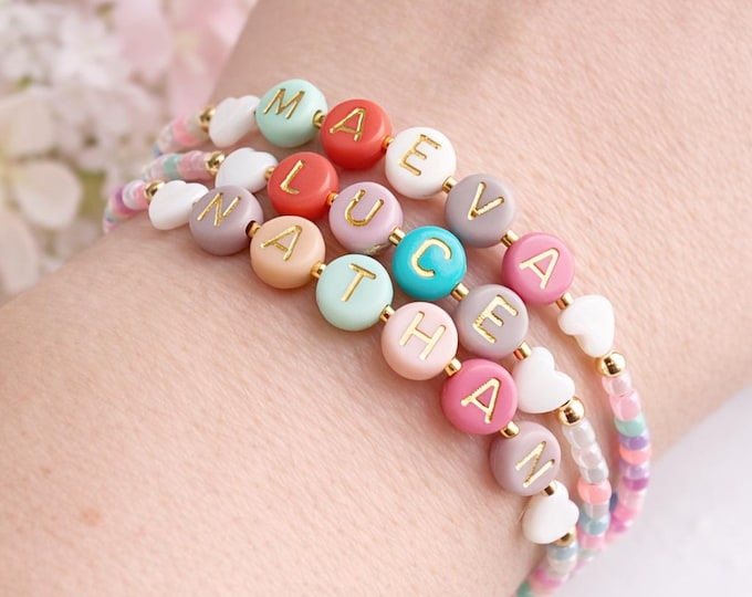 Bracelet personnalise prenom – Bijou maman famille pastel – Cadeau fete des meres – Bracelet enfant