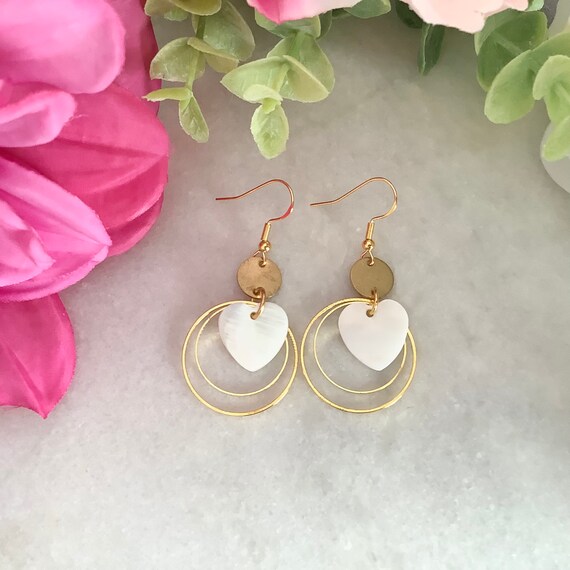 Summer earrings, mother-of-pearl heart