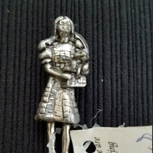 Comstock Pewter Dorothy and Toto