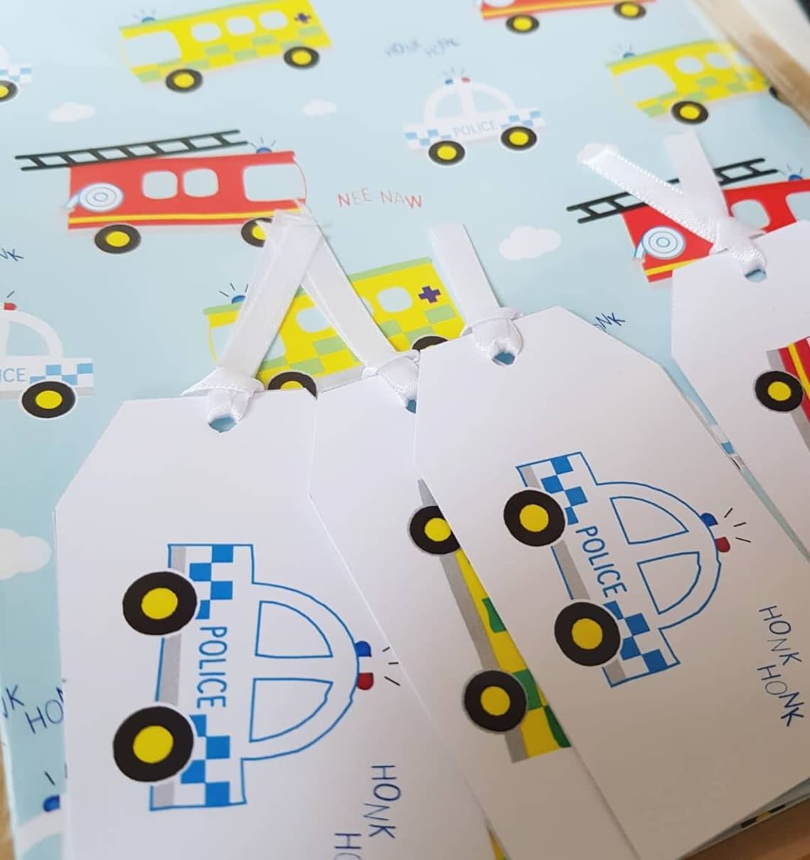 Emergency vehicle number image