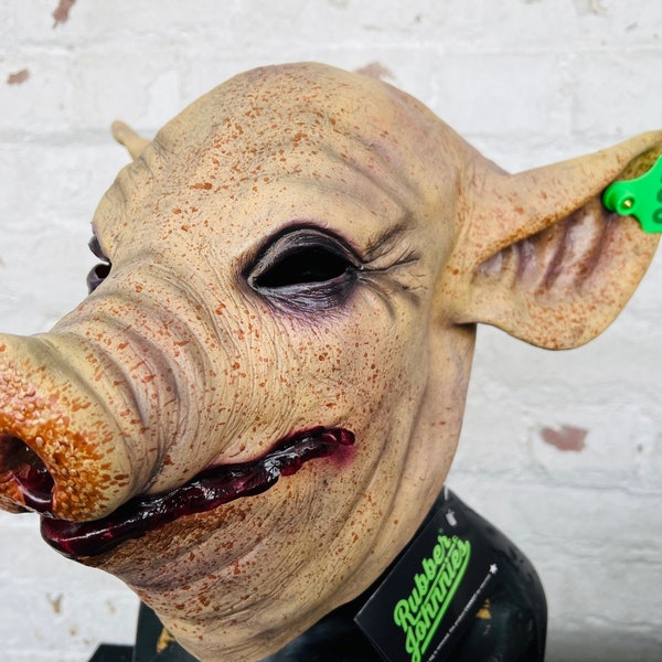 Bloody Severed Pig Head Horror Mask