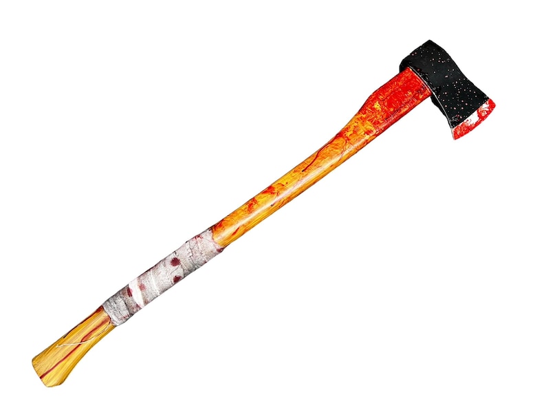 K&ouml;nnte beinhalten: Eine rot und gelb lackierte Axt mit schwarzem Kopf und einem wei&szlig; umwickelten Stiel.
