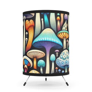 Colorful Mushroom Tripod Lamp, Boho Desk Table Decor, Unique Home Lighting, Mushroom Shade, Bedside Lighting Lamps, Earthy Gift for Mom Dad
