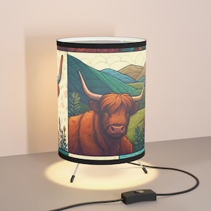 Highland Cows Tripod Lamp, Cottagecore Cattle Desk Table Decor, Country Cottage Shade, Bedside Lighting Lamps, Night Light Farmhouse Style