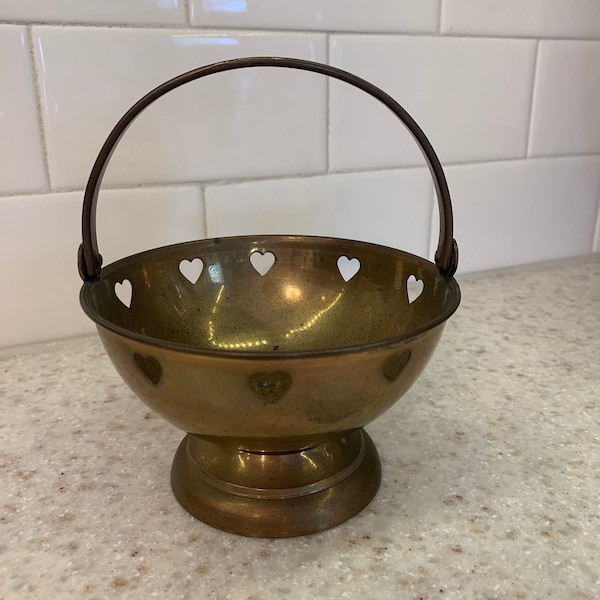 Brass heart bowl with handle