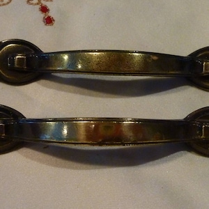 Vintage Door Handles - Ornate Hardware - 3 Cabinet Door Pulls - Antique Brass Tone Door Knobs - Great for Your Home or Cottage Restoration