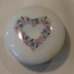 Vintage Trinket Box - Otagiri ~ Heart Decorated Jewelry Box ~ Romance Creative Collection~ A Beautiful White Porcelain  Jewelry Holder