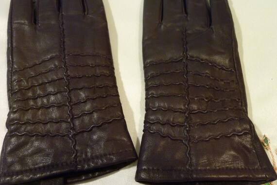 Vintage Leather Gloves - Women's Dark Chocolate D… - image 2