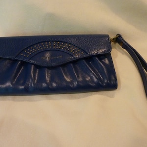 Sac à main Vintage - cuir Vegan galets Premiere - superbe joli bracelet léger bleu électrique - une place pour tout-