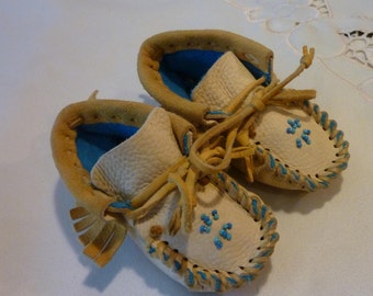 Vintage Child's Moccasins - So Sweet and Soft  Leather Baby Slippers - Blue Accents - Natural Full Hide Moccasins