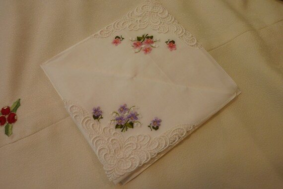 Ladies handkerchiefs deals