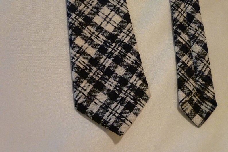 Vintage Wardrobe Boardroom Men/'s Suit Accessories Business Attire Vintage Neck Tie Black and Cream Pure Wool Tie