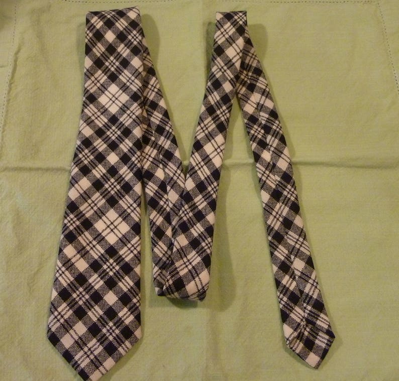 Vintage Wardrobe Boardroom Men/'s Suit Accessories Business Attire Vintage Neck Tie Black and Cream Pure Wool Tie