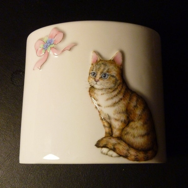 Vintage Toothbrush Holder  - Porcelain Bathroom Decor - Kitten Decorated  - 2 Brush Holder