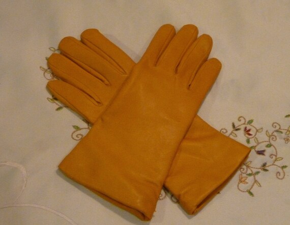 ladies mustard leather gloves