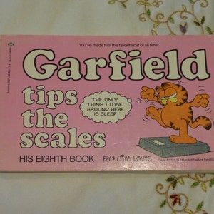 Vintage Garfield Comic Book  - Tips The Scales  - Cat Comic Book ~ 1980&#39;s   - Softcover ~ His 8th Book