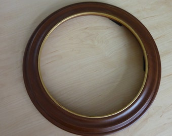 Vintage Plate Frame Holder - Van Hygan & Smythe  - Round Medium Brown Wood Frame - Plate Holder - Holds 8.5" Plate