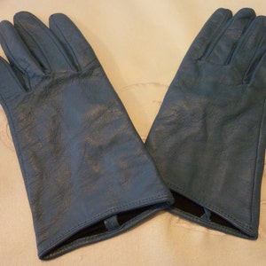 Vintage Damen Gefütterte Handschuhe - Danier Teal Blaufarbene Lederhandschuhe - weich und glatt - Größe Klein ~ Seidenfutter