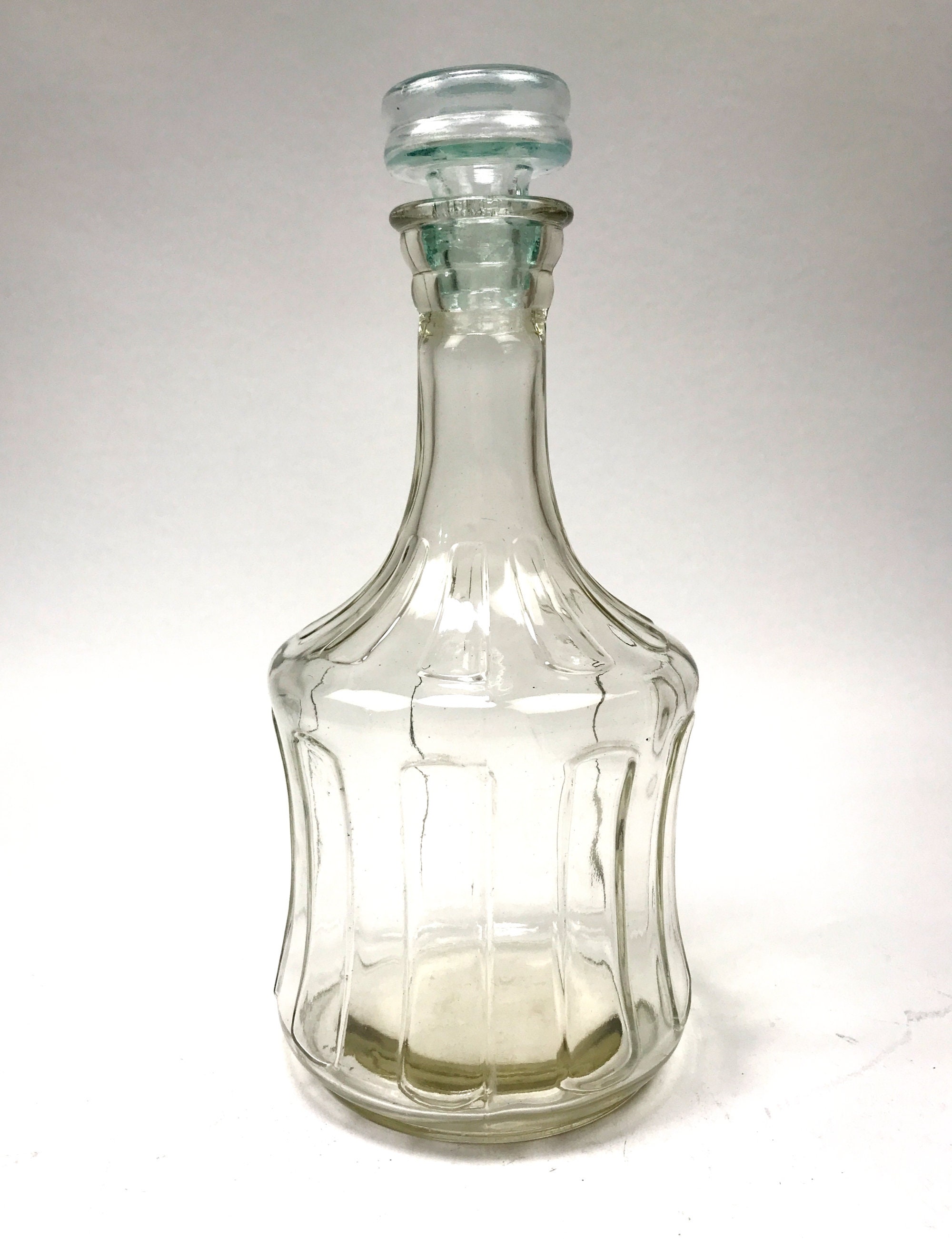 Vintage Decanter Glass Bottle 1.5 L Whiskey Decanter 50 Fl Oz Vintage