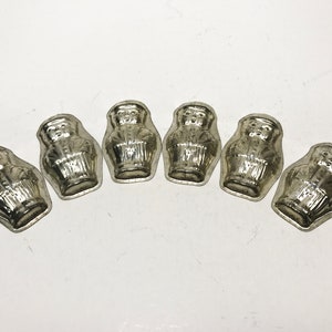 Vintage baking cups set of 6 Metal baking molds Tin cups Metal mold Rusty cups Retro molds Kitchen Decor Gift for housekeeper