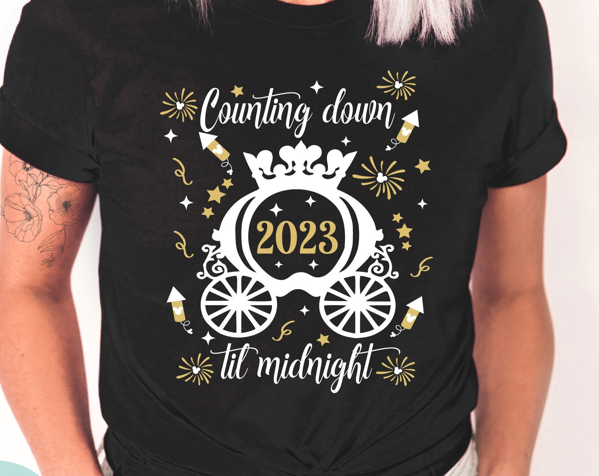 Discover ANY YEAR Counting Down Until Midnight Happy N€W Year T-Shirt