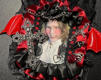 Jerma985 - Vampire Jerma Twitch Streamer Photocard Holder and Holographic photocard - goth count jerkula style