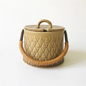 JHQ Relief Jar With Lid, Kronjyden Denmark, Design Jens Harald Quistgaard