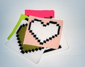Computer 8 Bit Heart Crochet Pattern / Granny Square Tapestry Pattern