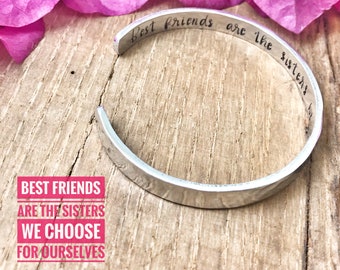 girlfriends are sisters we choose for ourselves bracelet