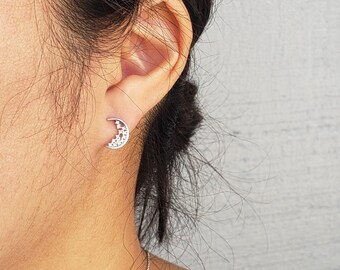 Moon shape earring and necklace set