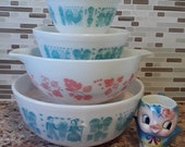 Pyrex Bowl gooseberry pink display solution