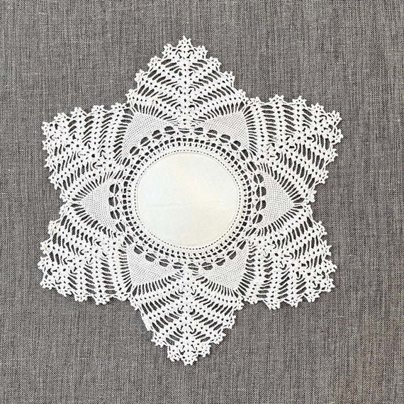 ヴィンテージ ドイリー ポーランド蚤の市 買付け】 ヴィンテージ