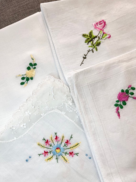 Vintage Handkerchief Bundle, 4 assorted floral emb
