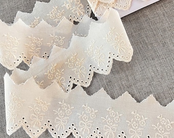 Vintage lace trim, cream floral embroidered eyelet lace