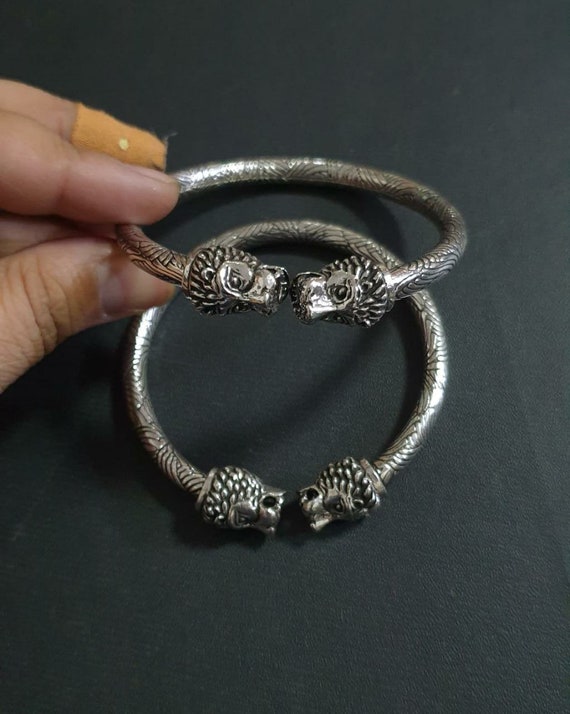 Indian Silver Tribal Lion Head Bangle Indian Silver Tribal Lion Head Bangle