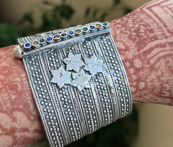 Sterling Silver Traditional Rajasthani Tribal Bracelet Sterling Silver Traditional Rajasthani Tribal Bracelet