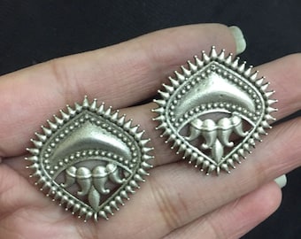 Beautiful Silver earring, 925 Solid Silver Earring, handmade Silver Stud Earring , handicraft Silver Earring Jewelry