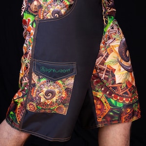 LICHTWIZARD surfshorts yoga sportschool festival rave dansbroek zwembroek hippie strandtraining Cocoon Burning Man heilige geometrie visionaire kunst