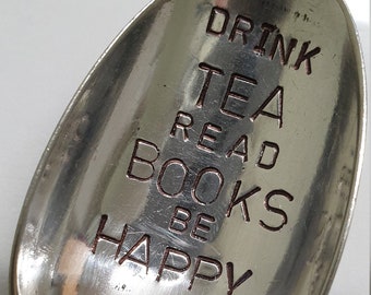Cuchara estampada a mano, beber té, leer libros, ser feliz, collage, regalo