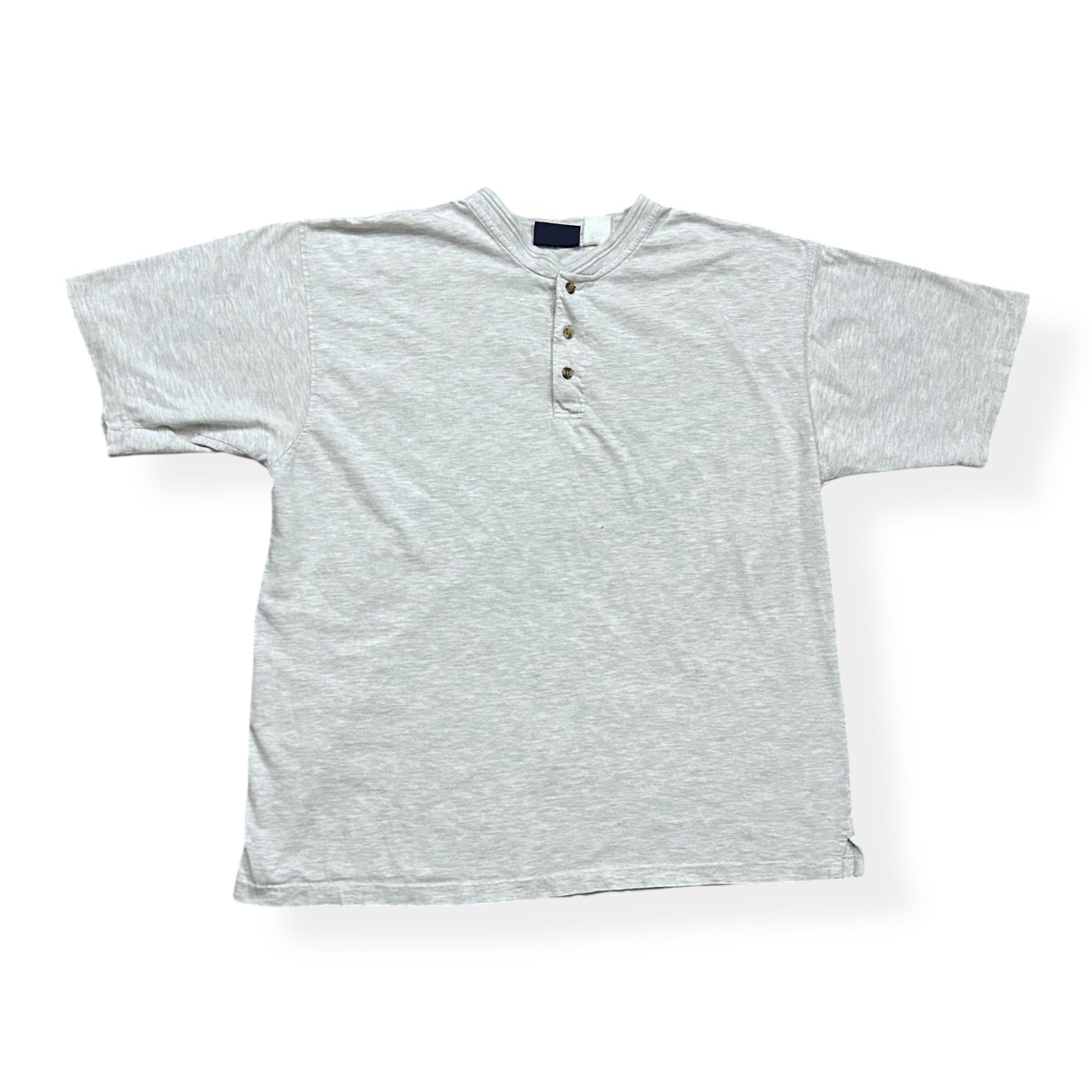 【GOOD GRIEF!】 SFSC PRINTED HENLEY NECK GOOD GRIEF! SFSC PRINTED HENLEY NECK TOP