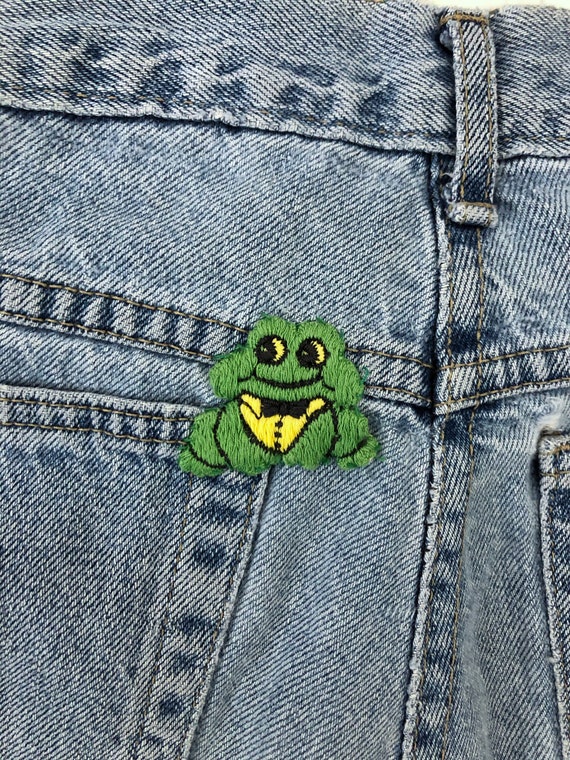 VTG 80s HIS Frog Embroidered Patch Light Wash Den… - image 6