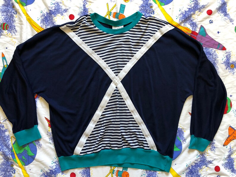 80s Shades Of Blue Striped Sweatshirt Large Blue White Teal Crew Neck Pullover Nautical Style Retro Hipster 1980s Large L