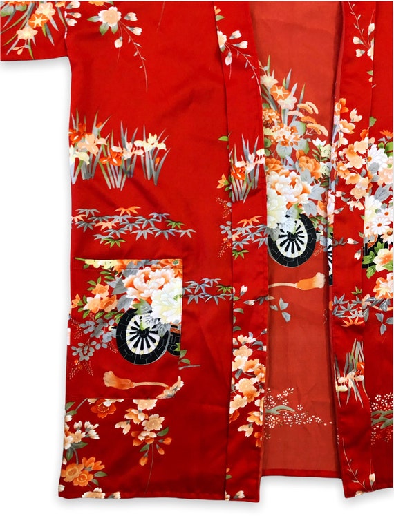 VTG 80s Japanese Red Satin Floral Print Kimono Ro… - image 3