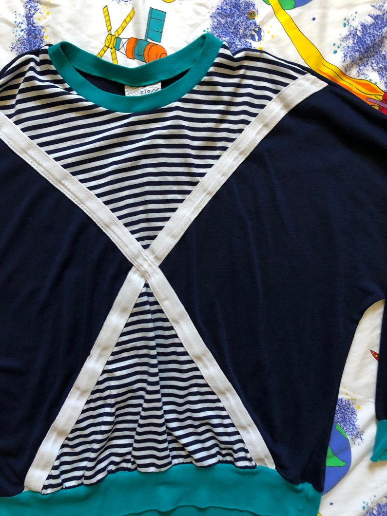 80s Shades Of Blue Striped Sweatshirt Large Blue White Teal Crew Neck Pullover Nautical Style Retro Hipster 1980s Large L