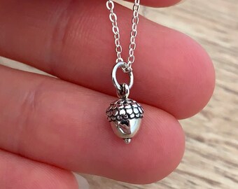 Tiny Sterling Silver Acorn Necklace, Mother Gift for Women, Autumn Nature Jewelry, Cottagecore Fall Jewelry, Charm Forest Necklace Pendant